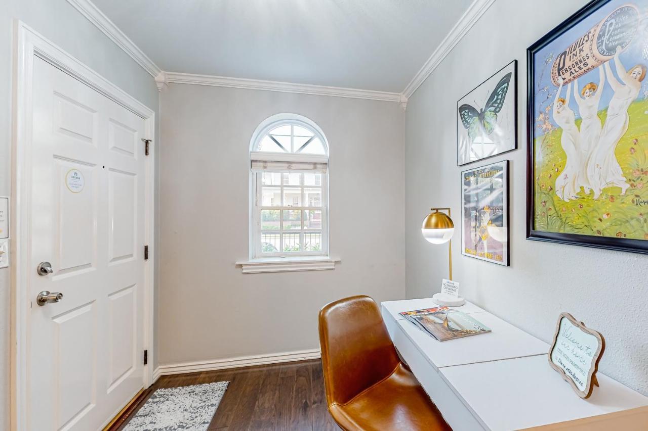 The Saint Apartment Fayetteville Luaran gambar